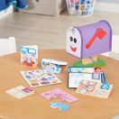Melissa & Doug készségfejlesztő játék, Azúrkék nyomok és te - fa postaláda készlet