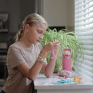 Rainbow Loom Auto Loom Loomi-Pals gumikarkötő készítő szett gyöngyökkel