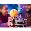LEGO® Technic 42179 A Föld és a körülötte keringő Hold