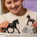 Schleich 13977 Fríz csikó