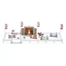 Schleich 42338 Nagy lóversenypálya szett, lovasokkal és lovakkal