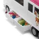 Schleich 42619 Horse Club Lószállíó lakóautó, lovakkal és kiegészítőkkel