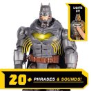 Batman 30 cm harci figura kiegészítőkkel 
