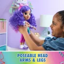 Gabi babaháza Gabi interaktív, éneklő baba 30 cm