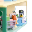 Bluey Szupermarket játékszett Bluey és Bingo figurával, hangosbemondóval