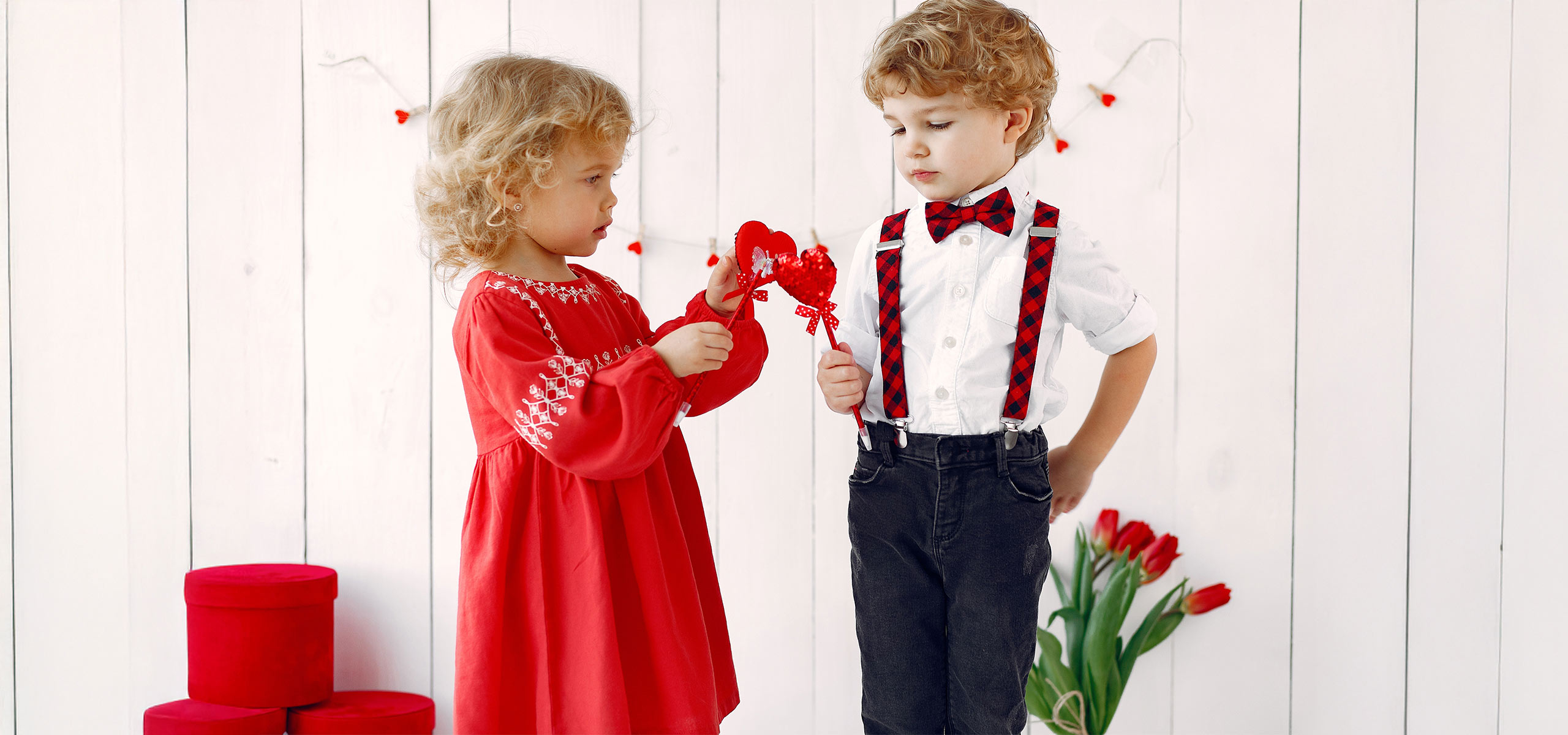 Valentin-nap gyerekekkel – 7 szeretetjáték nem csak pároknak  +  különleges farsangi jelmezek