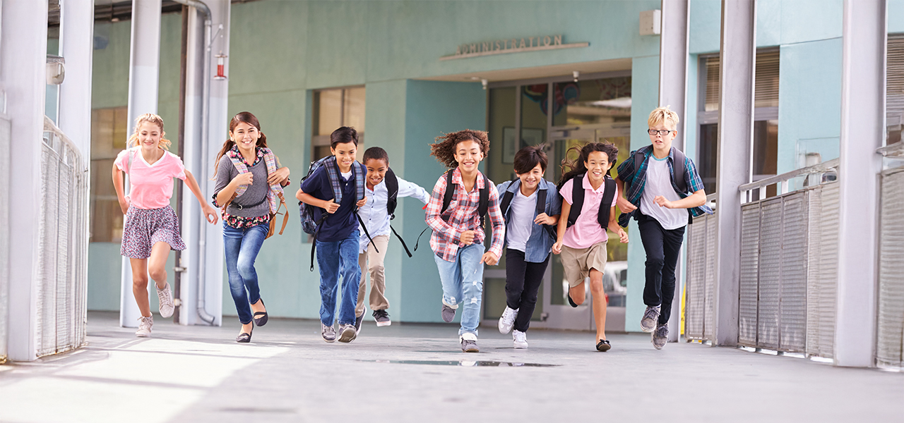 Évzáró: ovi- és sulibúcsúztató játékok és rituálék